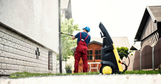 Best Animal Enclosure Cleaning  in Roosevelt, NY
